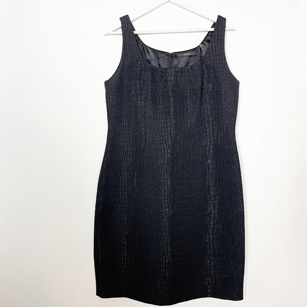 Tahari Womens Dress Size 10 Sheath Black Sleeveless Arthur L Levine Lined